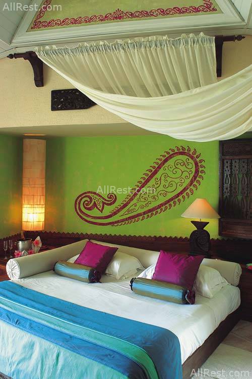 Paradise Cove Hotel & Spa 4